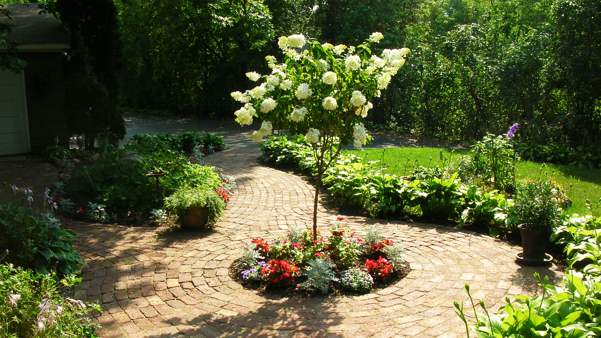 Patio Contractors Minneapolis